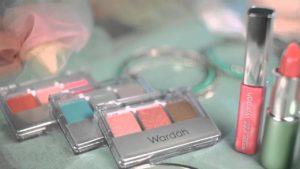 Kelebihan Item Make Up Wardah Lip Palette